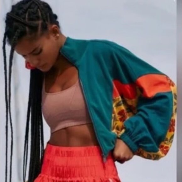 Free People Movement Jacket Women’s Medium Cropped Oversized Outdoor Floral.   Z - Picture 1 of 7